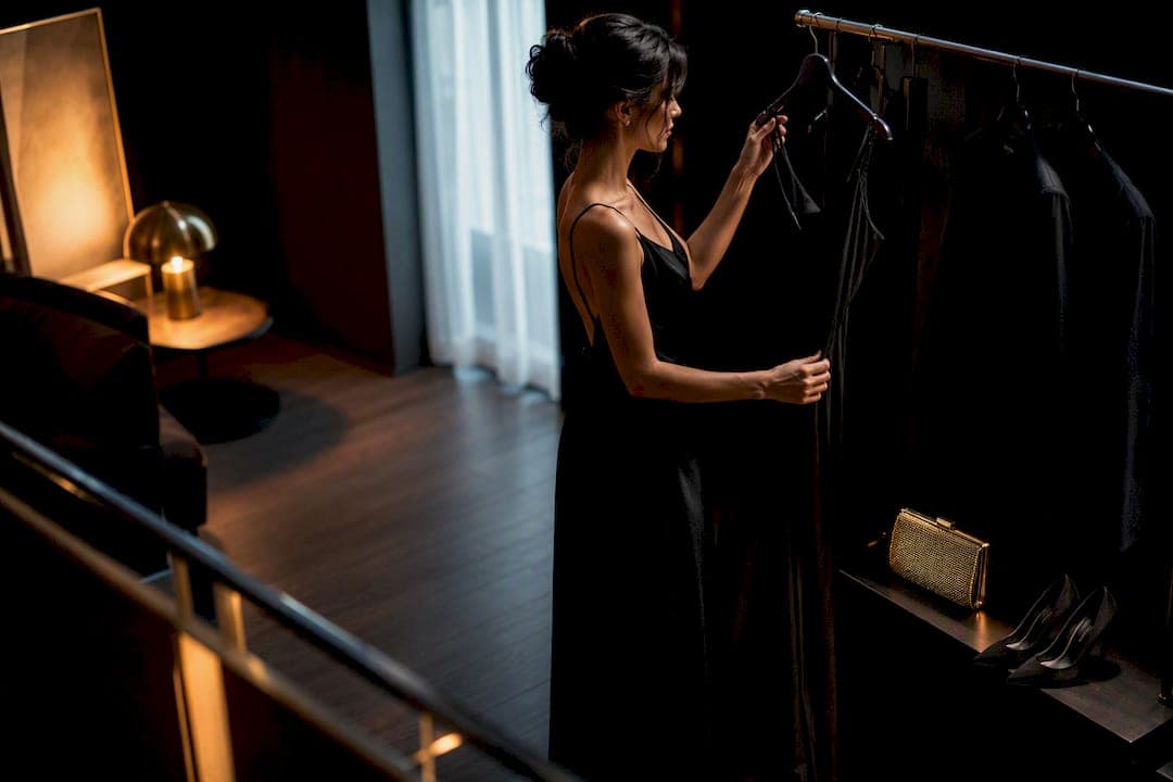 Tenue de soirée simple : la formule qui fonctionne à tous les coups