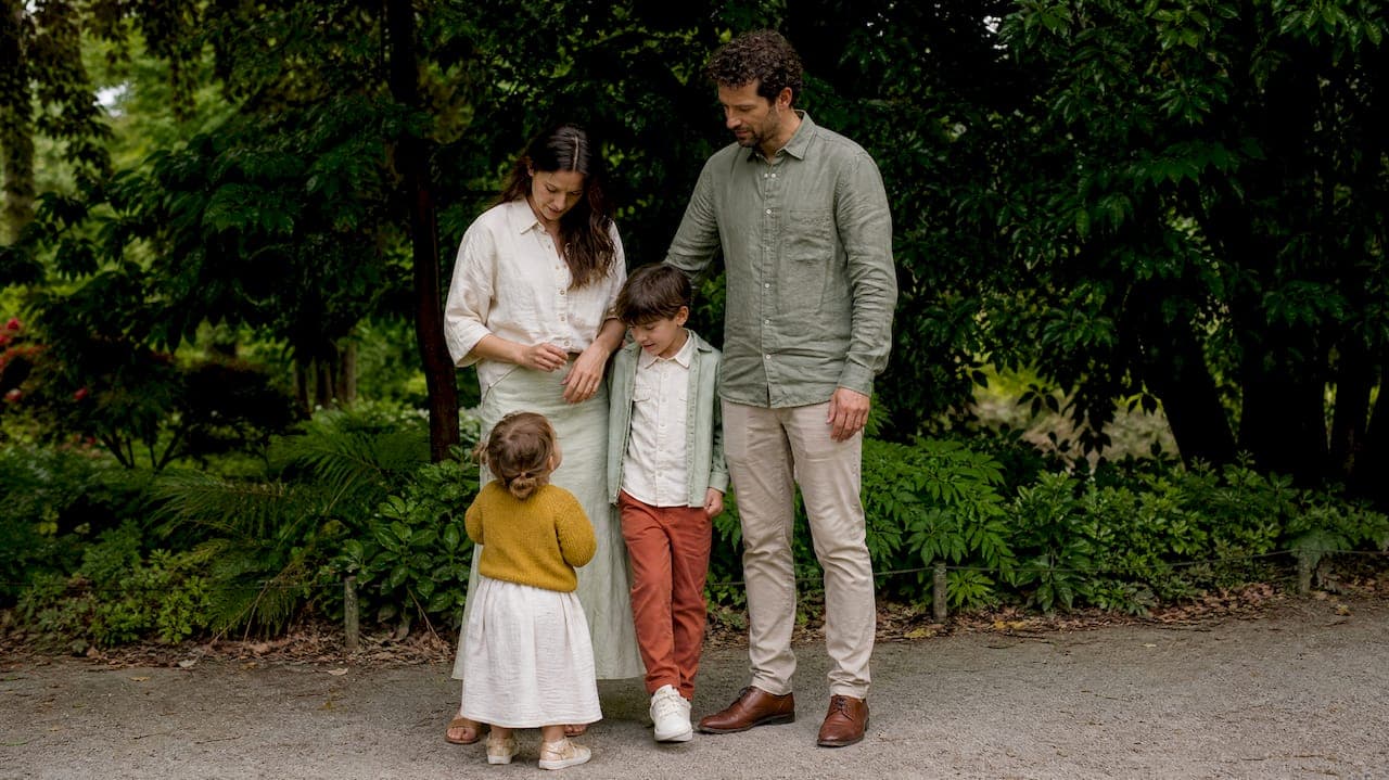 Family Photo Outfits: Palettes, Ideas and Mistakes to Avoid